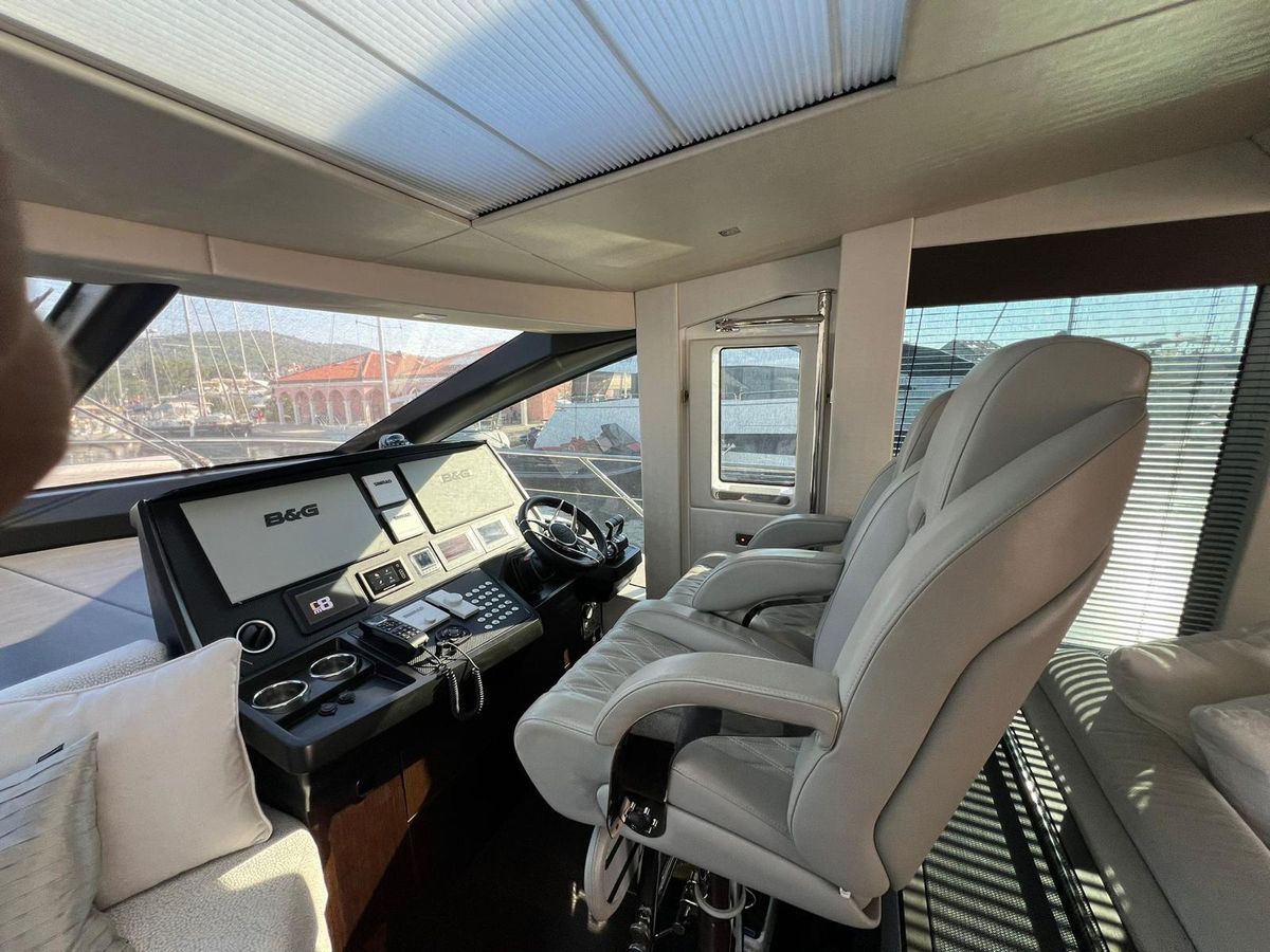 2019 Sunseeker 74 