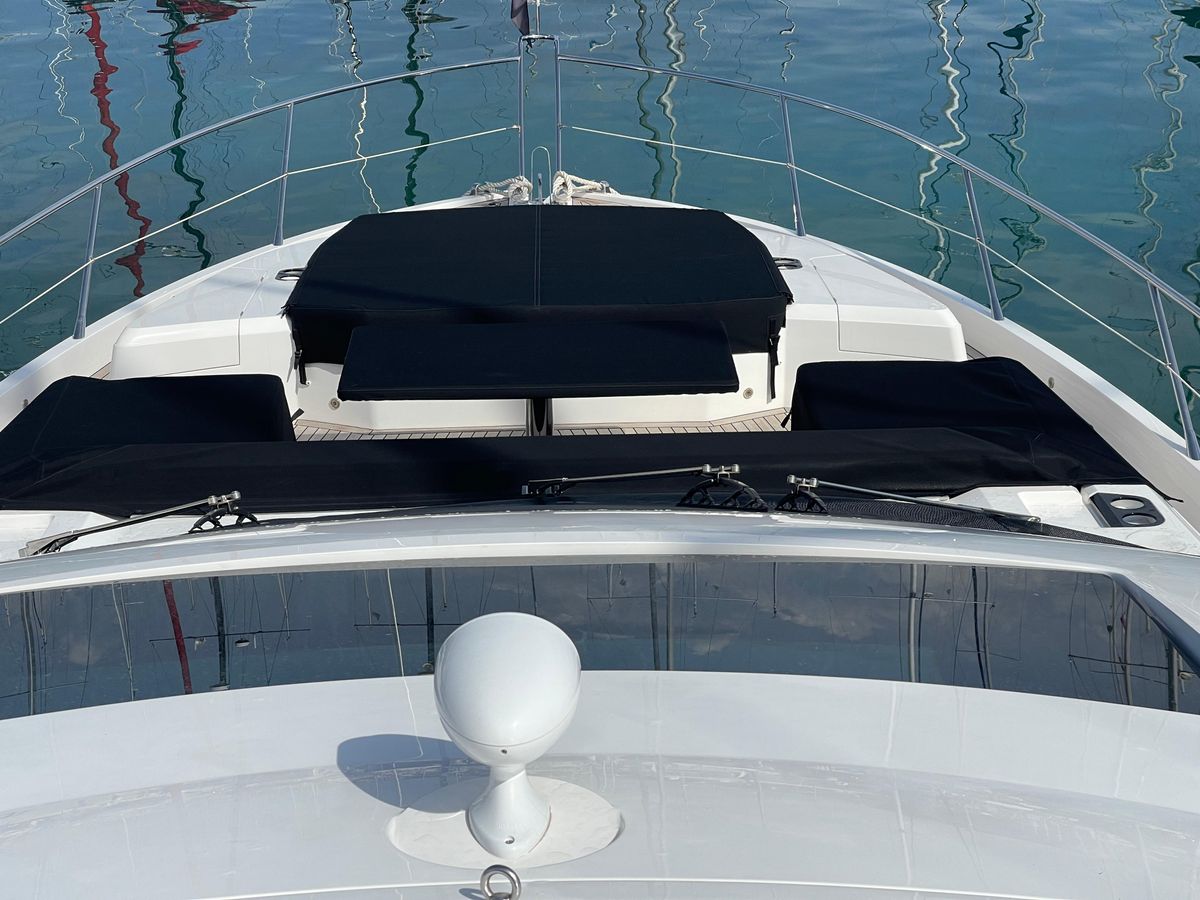 2019 Sunseeker 74 