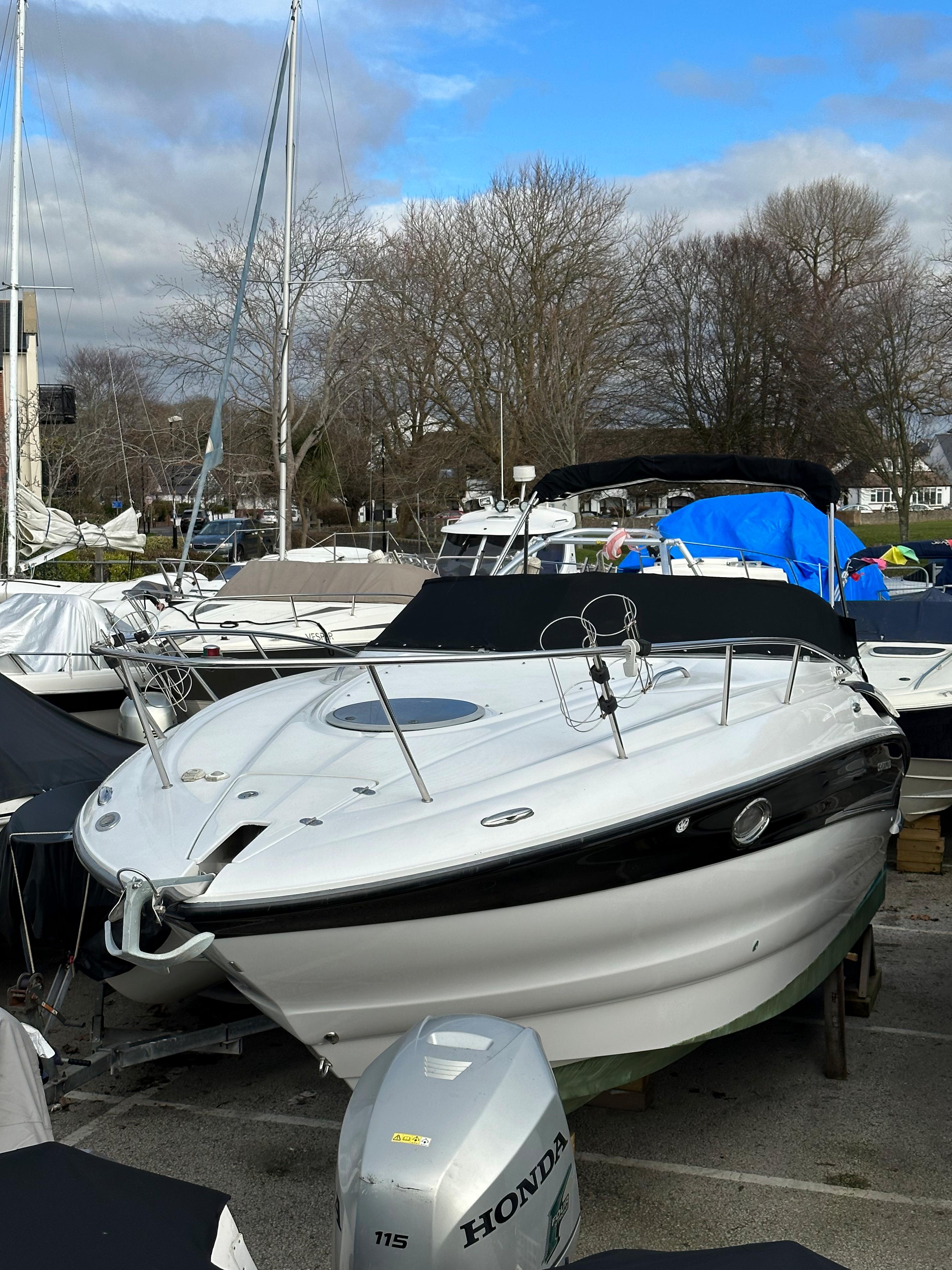 Crownline 250 CR 8m 2005 Dorset Boats and Outboards