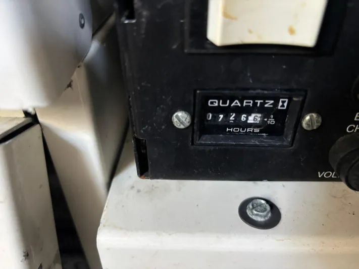  Yacht Photos Pics Hour meter showing 7266.1 hours on 2000 Cruisers Yachts 3870 Express.