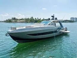 47 Verve Yacht Photos Pics 2021 Azimut Verve 47 yacht cruising on a sunny day in calm waters.