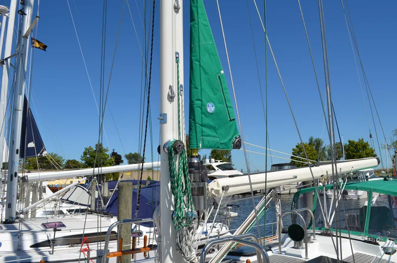 Fleur De Lys Yacht Photos Pics Sailboat mast and rigging on 1986 Hans Christian Christina in marina.