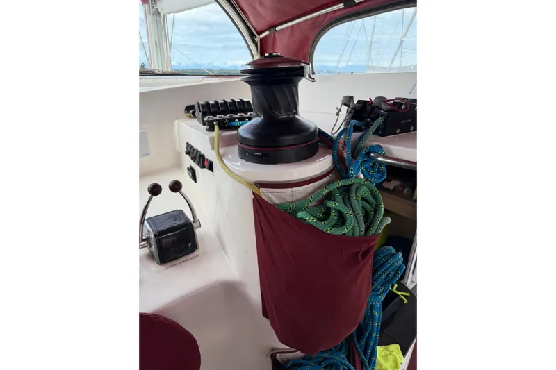 Manila Spirit Yacht Photos Pics Sailboat cockpit with ropes and winch, Dean 5000, 2012 model.