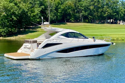 Galeon 385 HTS