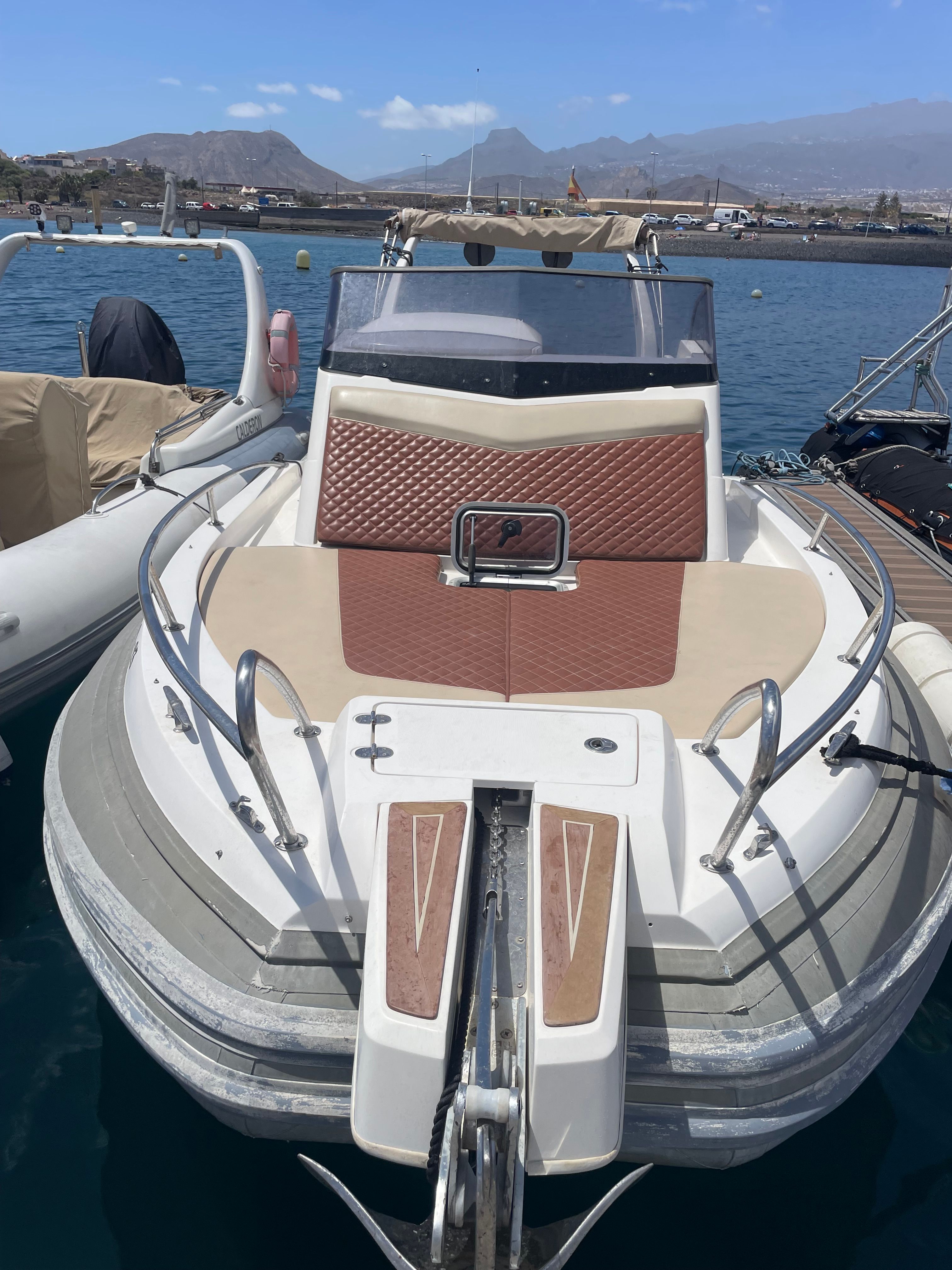 2010 Cantiere Delle Marche Capelli tempest 770 wb