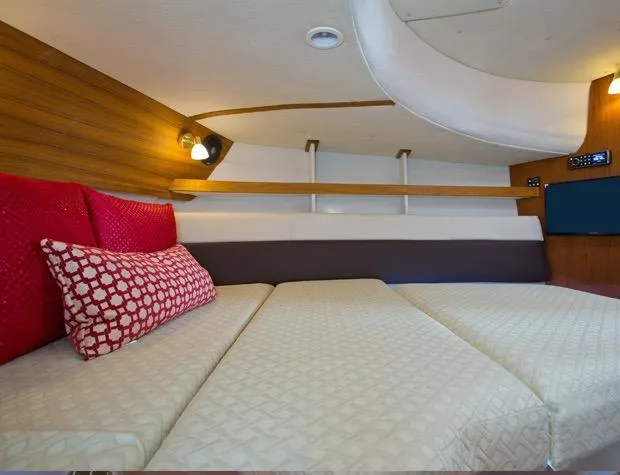  Yacht Photos Pics Manufacturer Provided Image