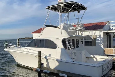 Luhrs Tournament 320 Convertible