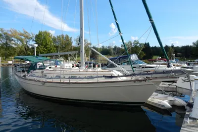 Island Packet 40