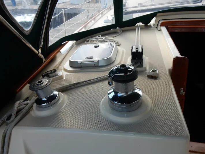 Tilikum III Yacht Photos Pics 