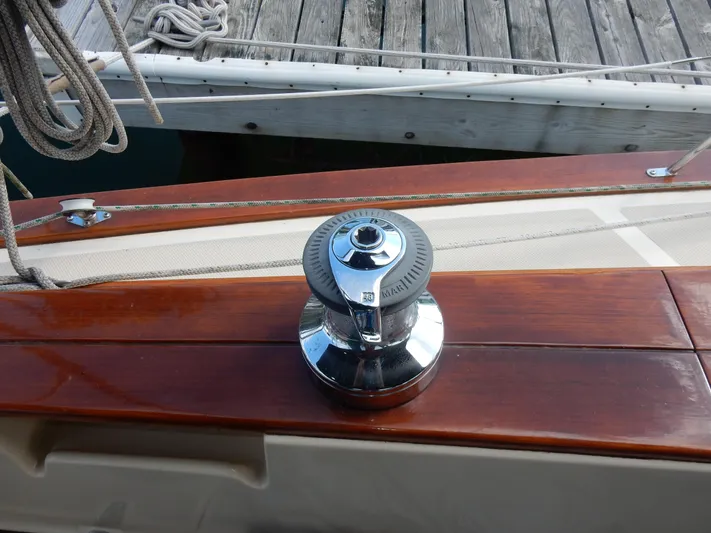 Tilikum III Yacht Photos Pics 