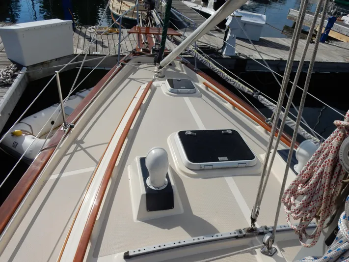 Tilikum III Yacht Photos Pics 