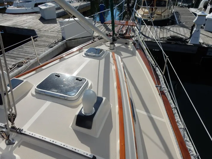 Tilikum III Yacht Photos Pics 