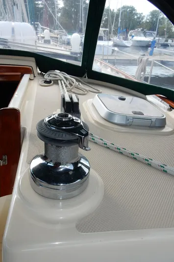 Tilikum III Yacht Photos Pics 