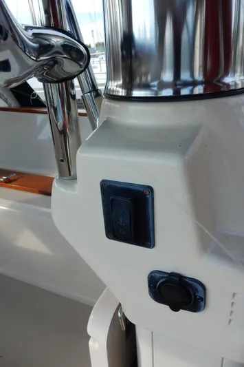 Tilikum III Yacht Photos Pics 