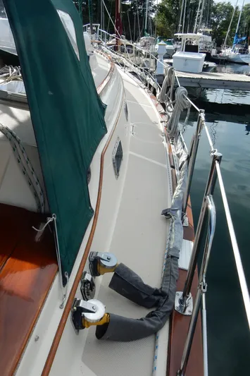 Tilikum III Yacht Photos Pics 