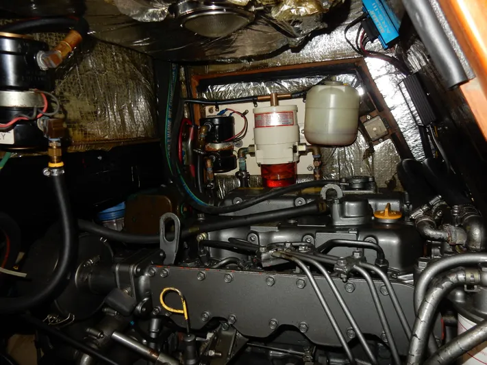 Tilikum III Yacht Photos Pics 