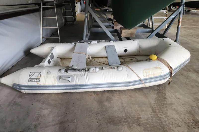 Tilikum III Yacht Photos Pics 