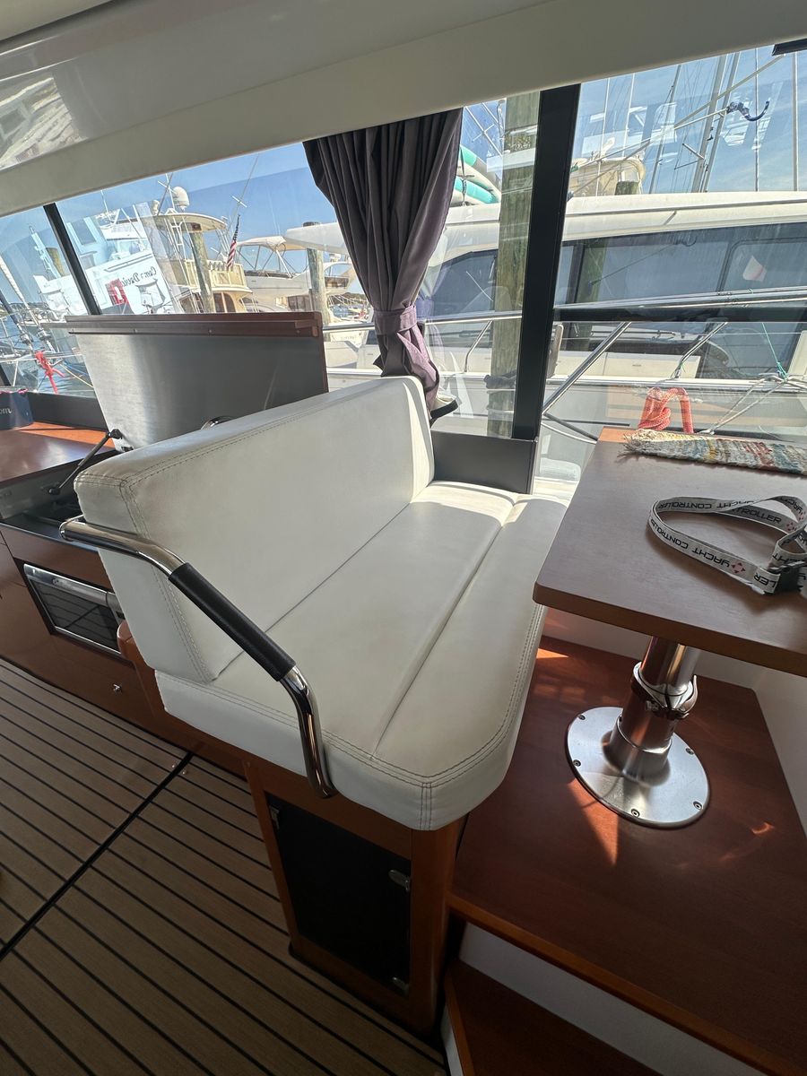 2016 Jeanneau 45 