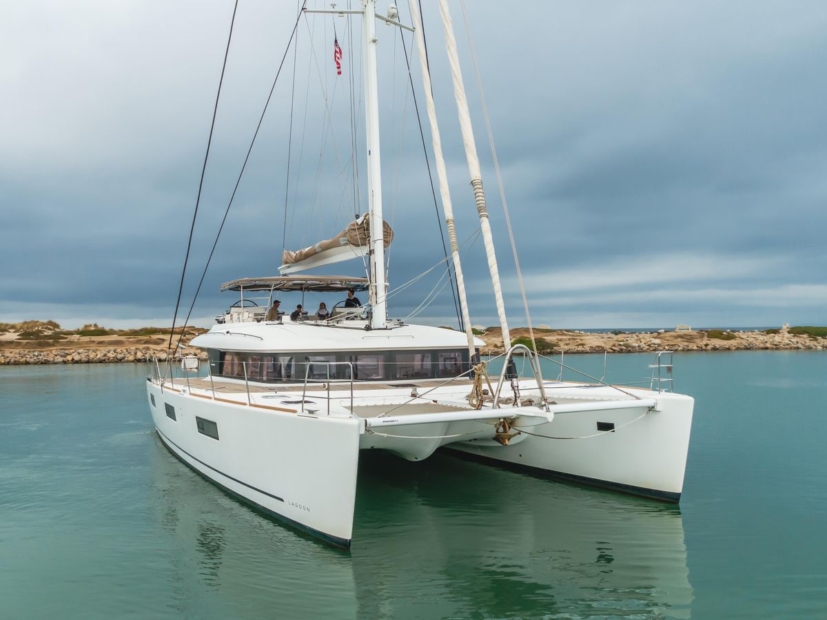 2019 Lagoon 62 