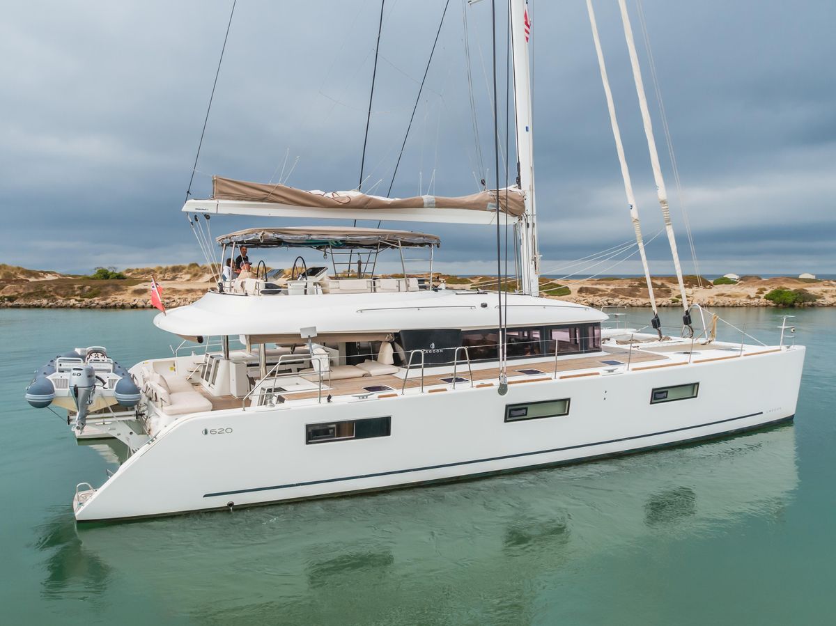 2019 Lagoon 62 