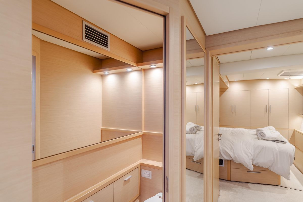 2019 Lagoon 62 