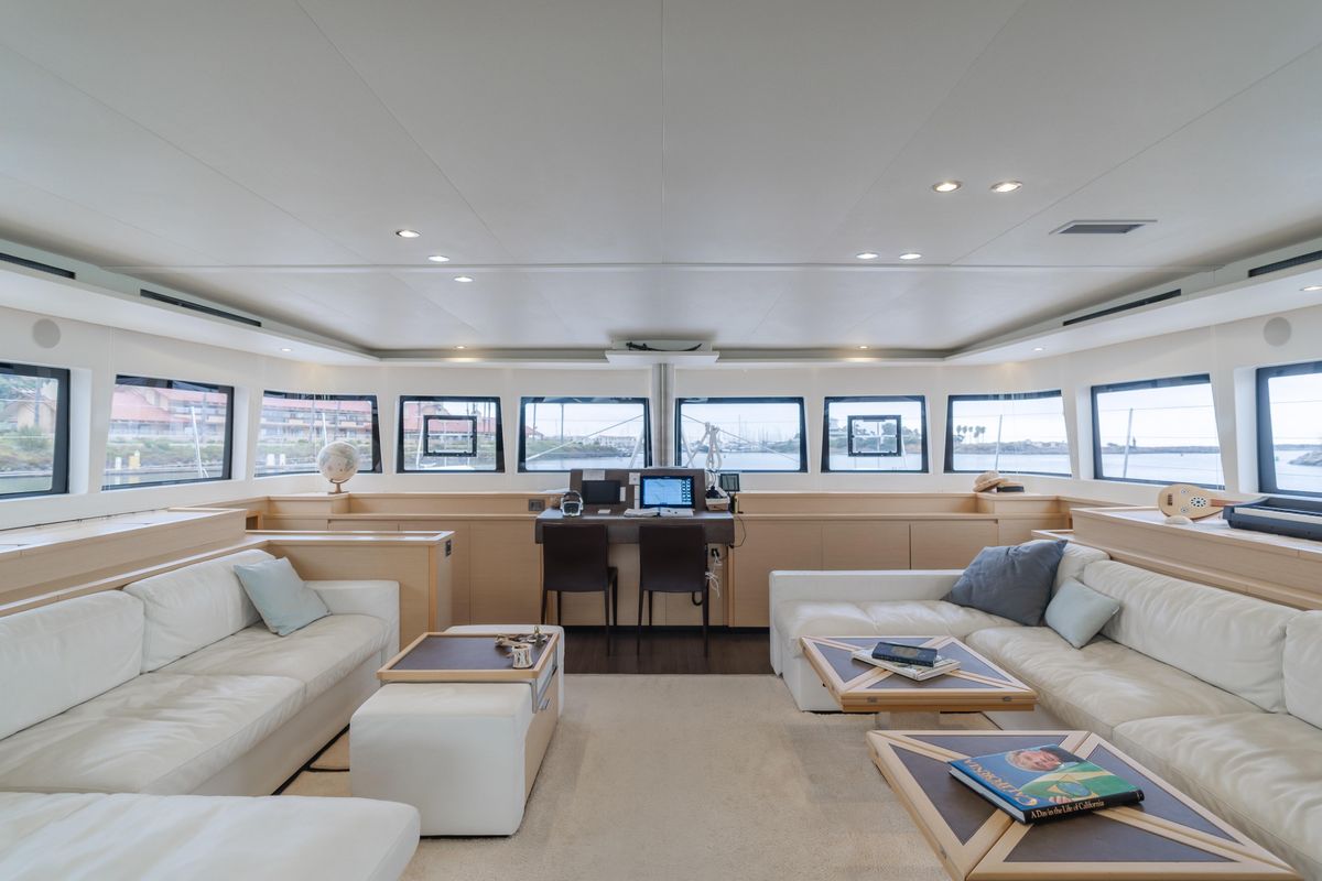 2019 Lagoon 62 