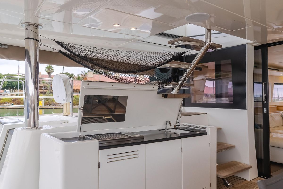 2019 Lagoon 62 