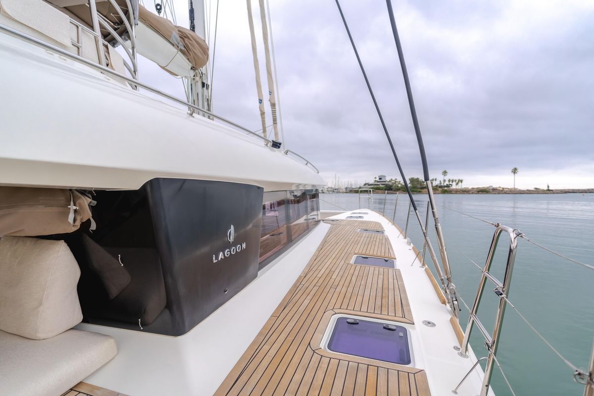 2019 Lagoon 62 