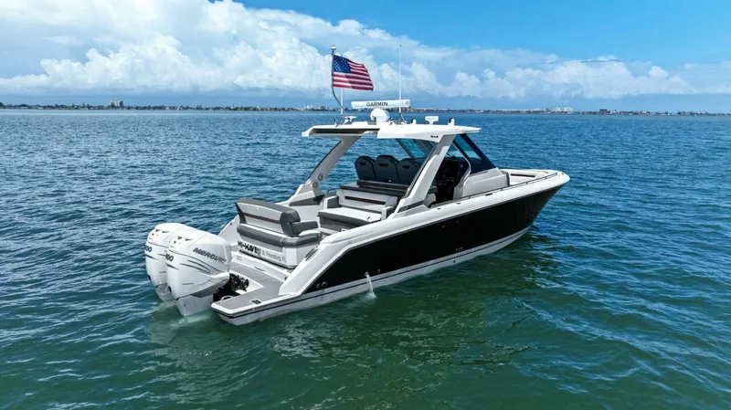  Yacht Photos Pics 2021 Tiara Yachts 34 Sport LS - Profile