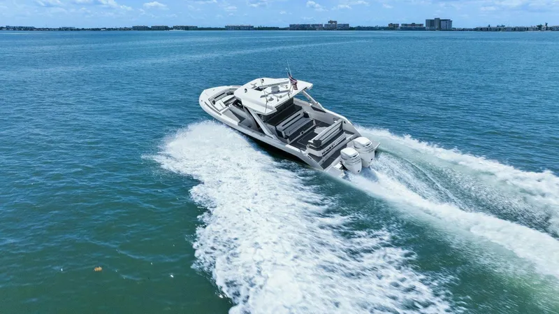  Yacht Photos Pics 2021 Tiara Yachts 34 Sport LS - Profile