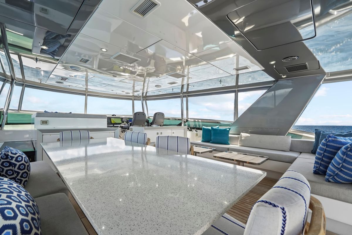 2019 Hatteras 91 