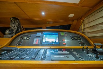 Yacht