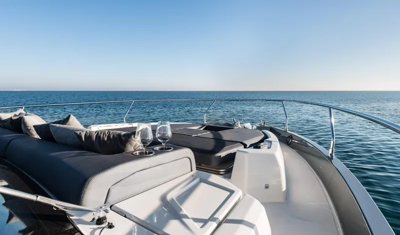  Yacht Photos Pics Manufacturer Provided Image