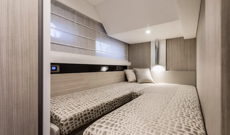  Yacht Photos Pics Manufacturer Provided Image