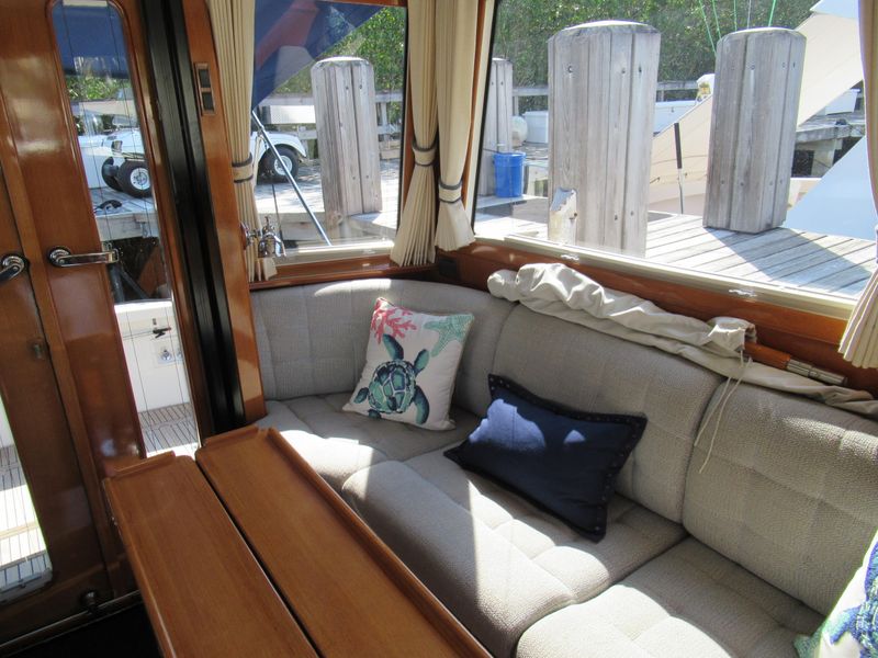 2005 Grand Banks 43 Eastbay SX