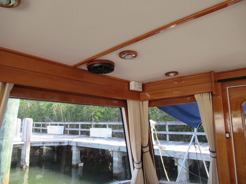 2005 Grand Banks 43 Eastbay SX