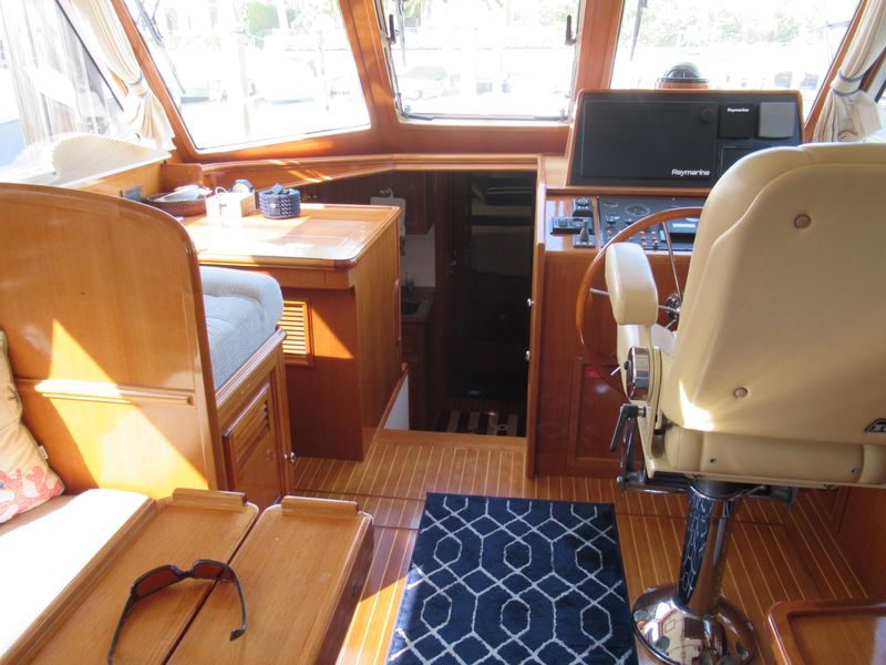 2005 Grand Banks 43 Eastbay SX