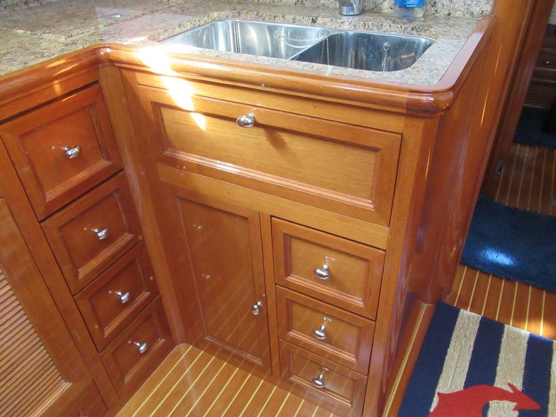 2005 Grand Banks 43 Eastbay SX