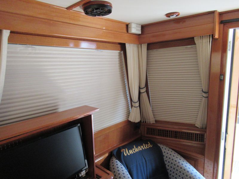 2005 Grand Banks 43 Eastbay SX