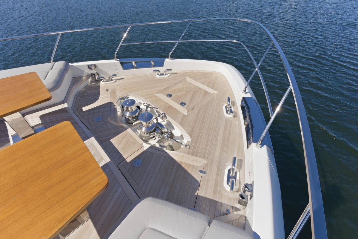 2018 Ferretti Yachts 92 