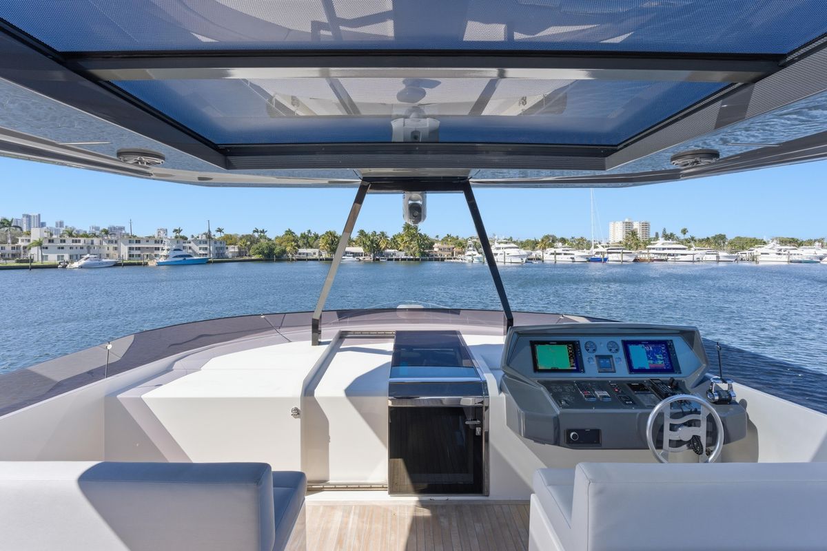 2018 Ferretti Yachts 92 