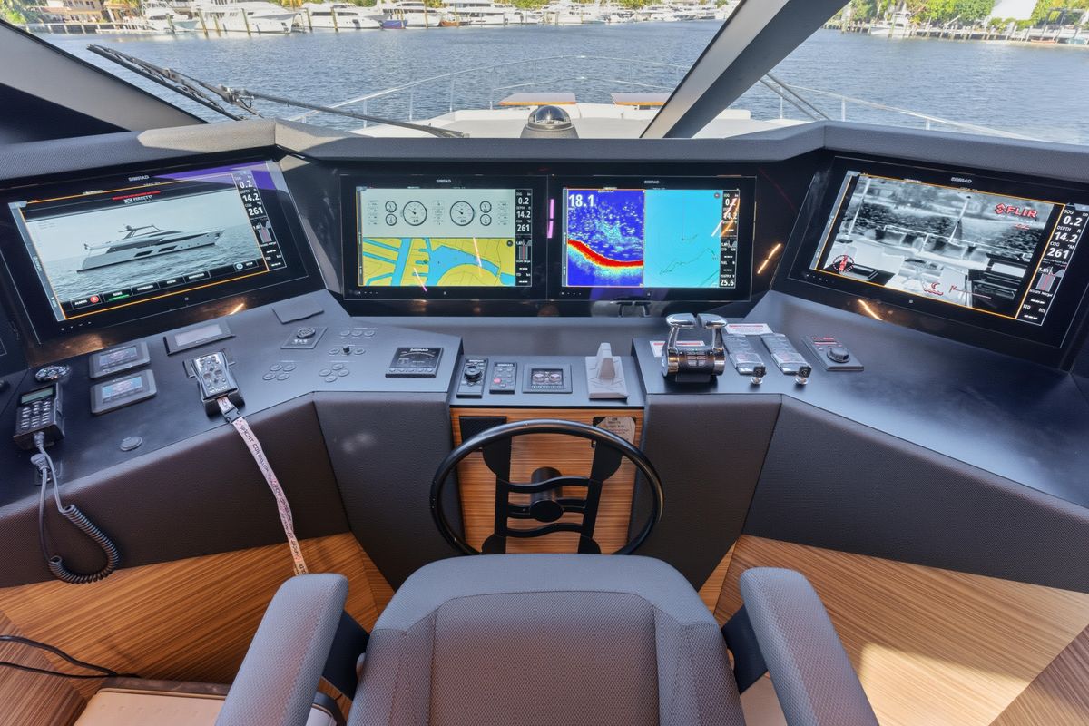 2018 Ferretti Yachts 92 