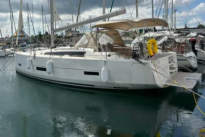 2023 Dufour 430
