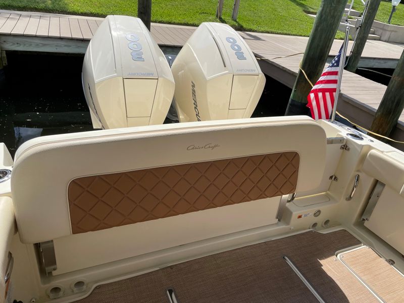 2019 Chris-Craft 30 Catalina