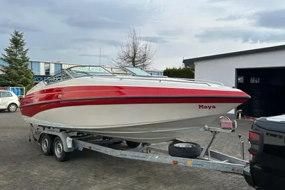 2000 Crownline 225 CCR