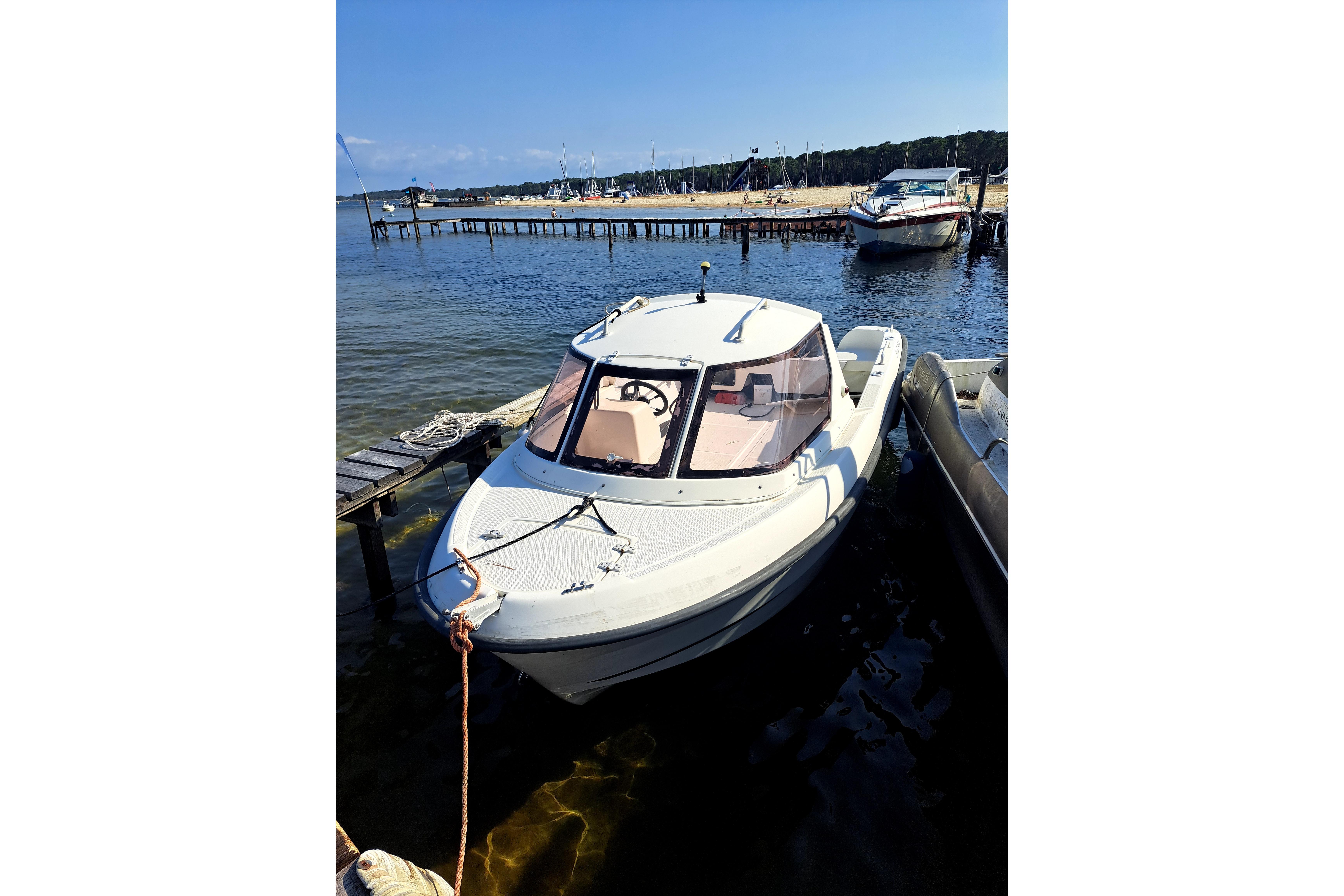 2018 Smartliner Cuddy 19