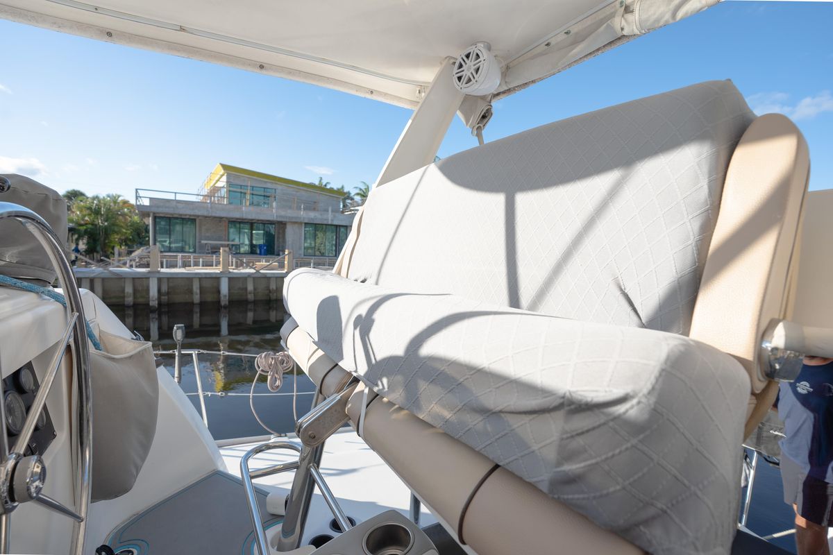 2011 Leopard 46 
