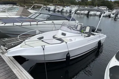 2023 B2 Marine CAP FERRET 572 OPEN