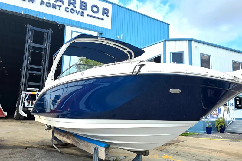  Yacht Photos Pics 2021 Sea Ray SDX 290 Outboard boat at New Port Cove marina.