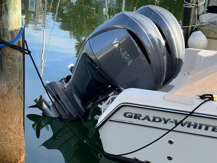  Yacht Photos Pics Engines